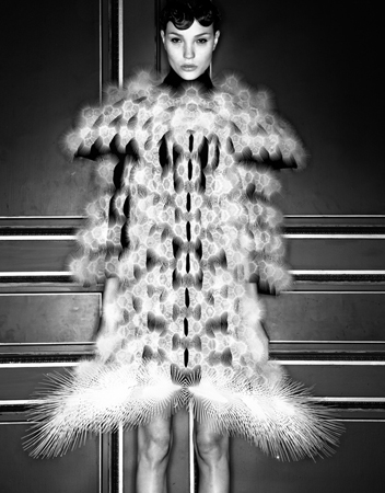 Iris Van Herpen . Voltage