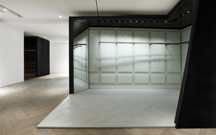 Givenchy concept stores